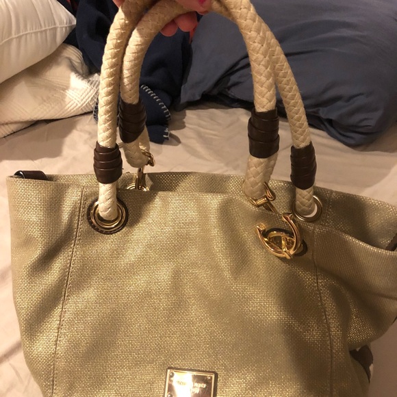 Michael Kors gold purse - Picture 5 of 5